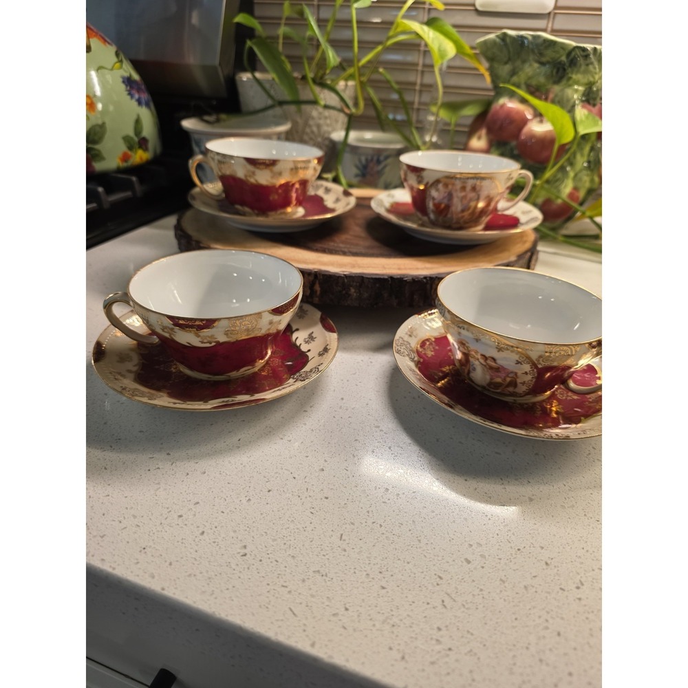 Set of 4‎ Vintage Victoria Austria Demitasse Cups & Saucers Classical Scene